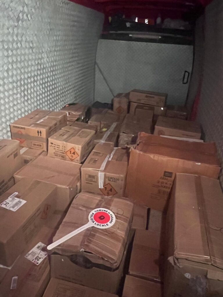 fuochi pirotecnici sequestro